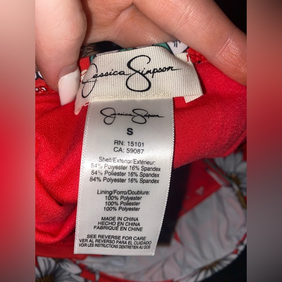 Jessica Simpson bathing suit - Picture 4 of 5